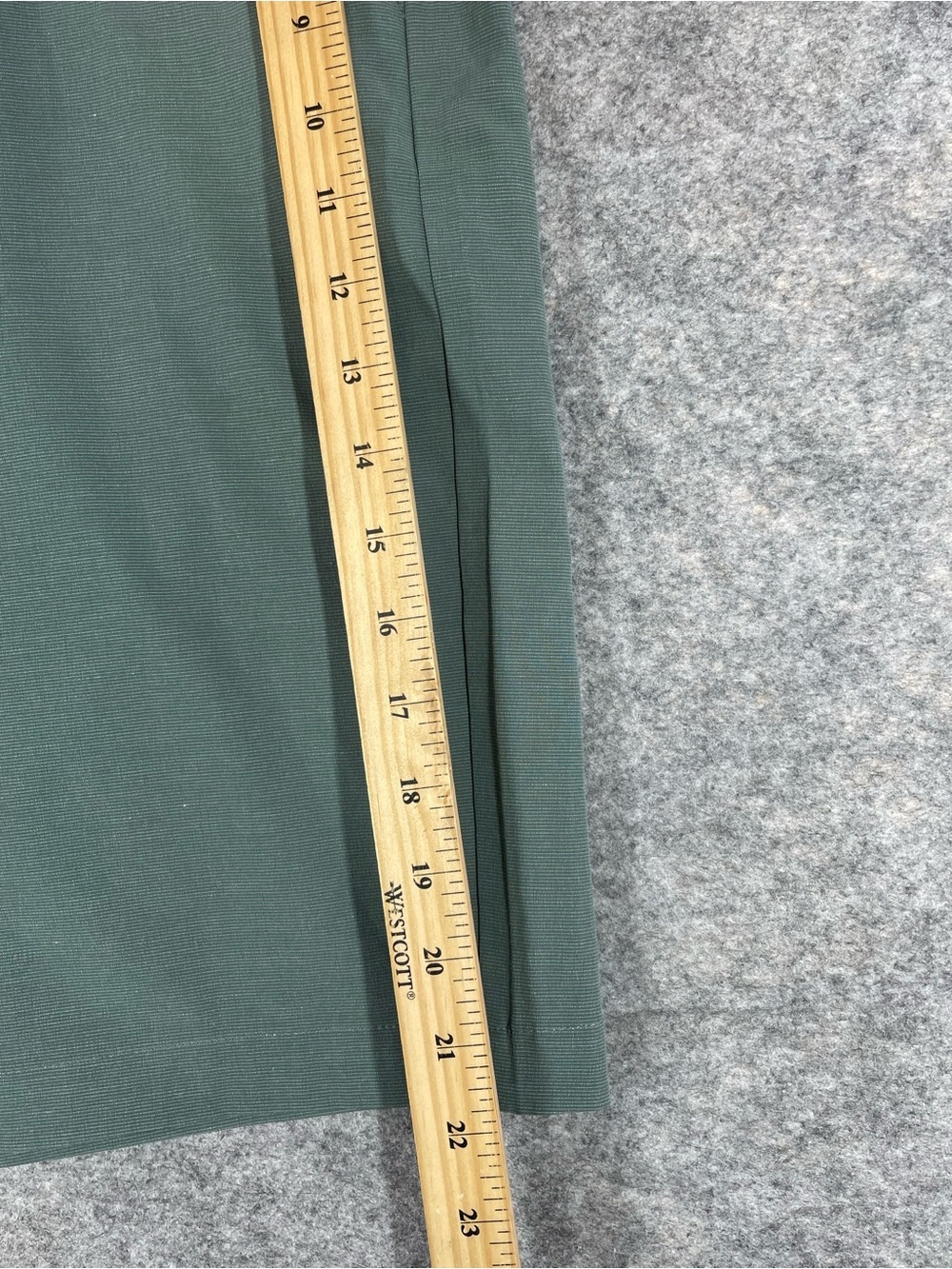 Travis Mathew Golf Shorts Green Size 40 Performance Stretch Casual Athletic - Picture 14 of 16